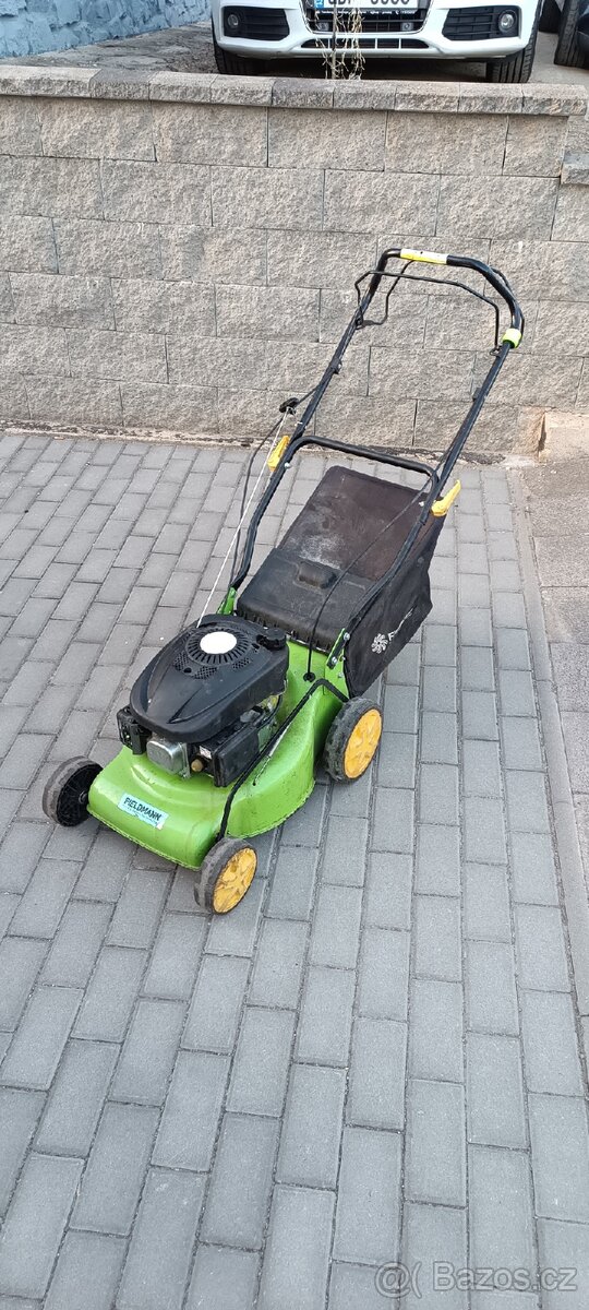 Sekačka na trávu