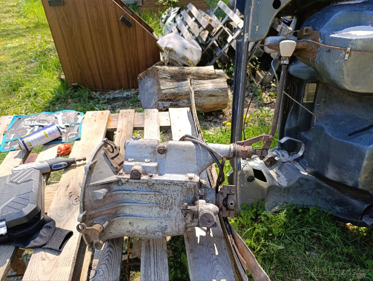 Převodovka z škoda 1202