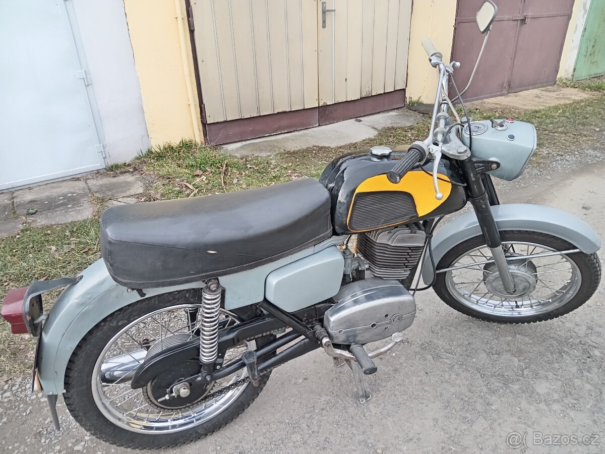 ČZ 175 477