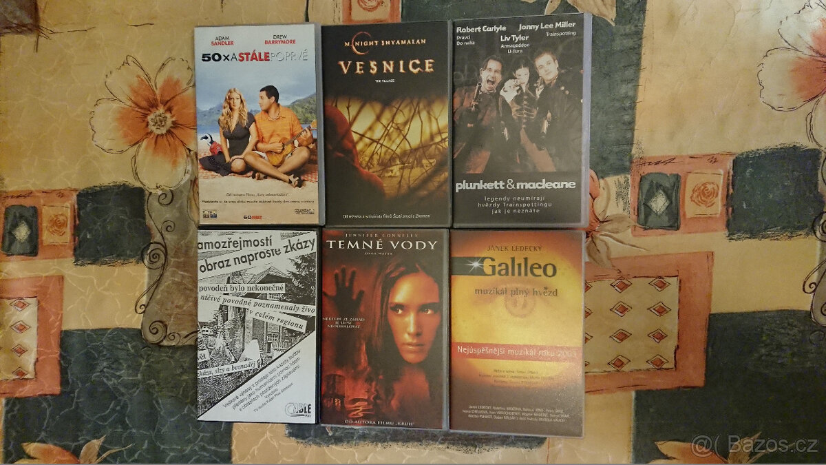 5x originální videokazety+3xVHS kazety Sony dx 240 zdarma