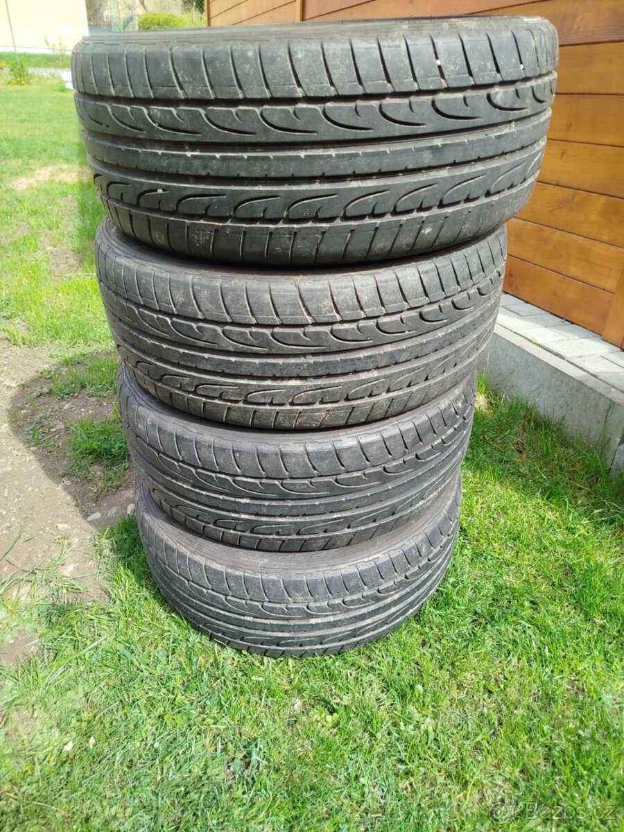214/40/r17 dunlop sport maxx
