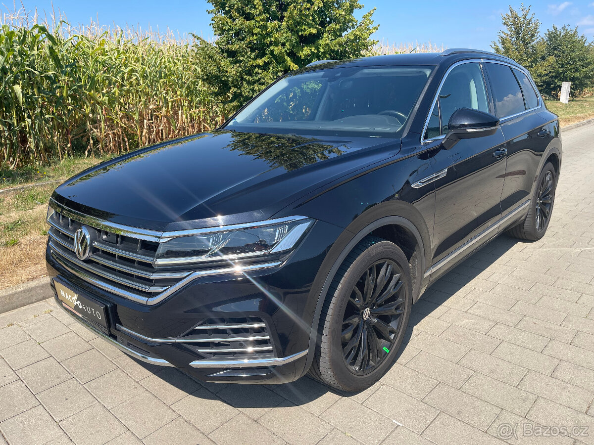VW Touareg 3,0tdi 210kw 4x4 Elegance, Webasto, DPH