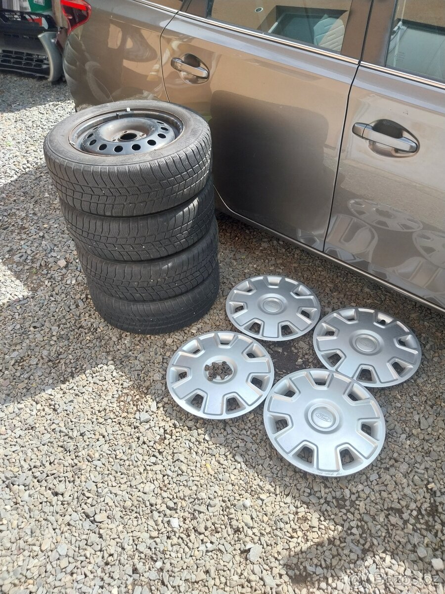 195/60/15 sada plech ford + poklice