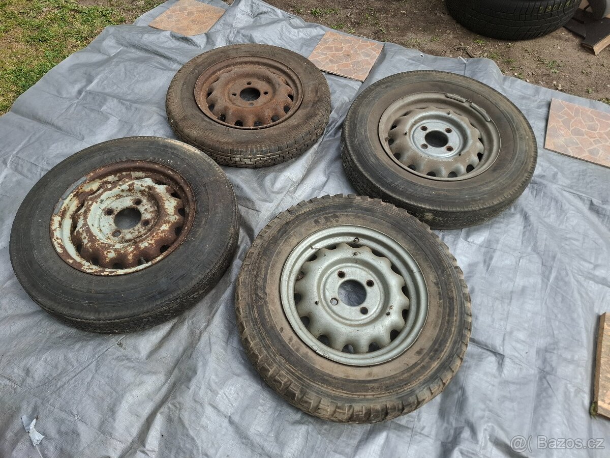 Škoda 1202 kopretiny 16'