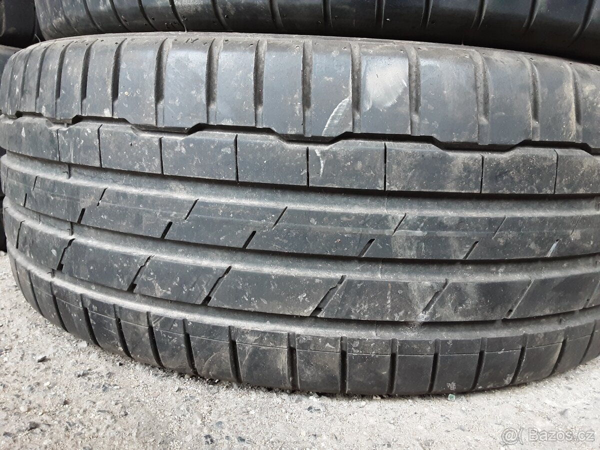 PNEU 235/35/19 a 245/35/19 , 2/4 ks. R19