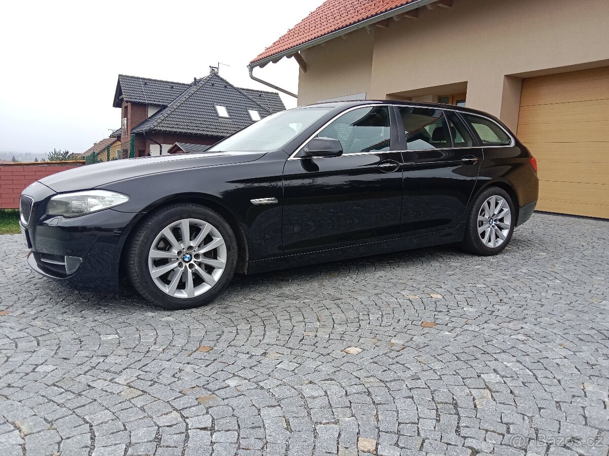 BMW 530, 180kw manuál, zadokolka