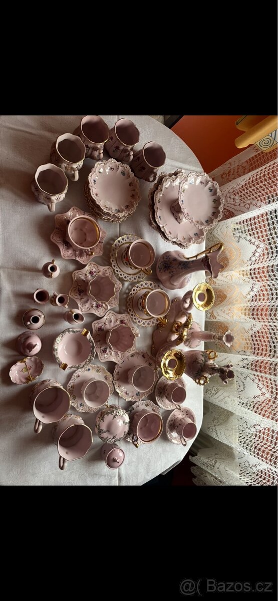Růžový porcelán