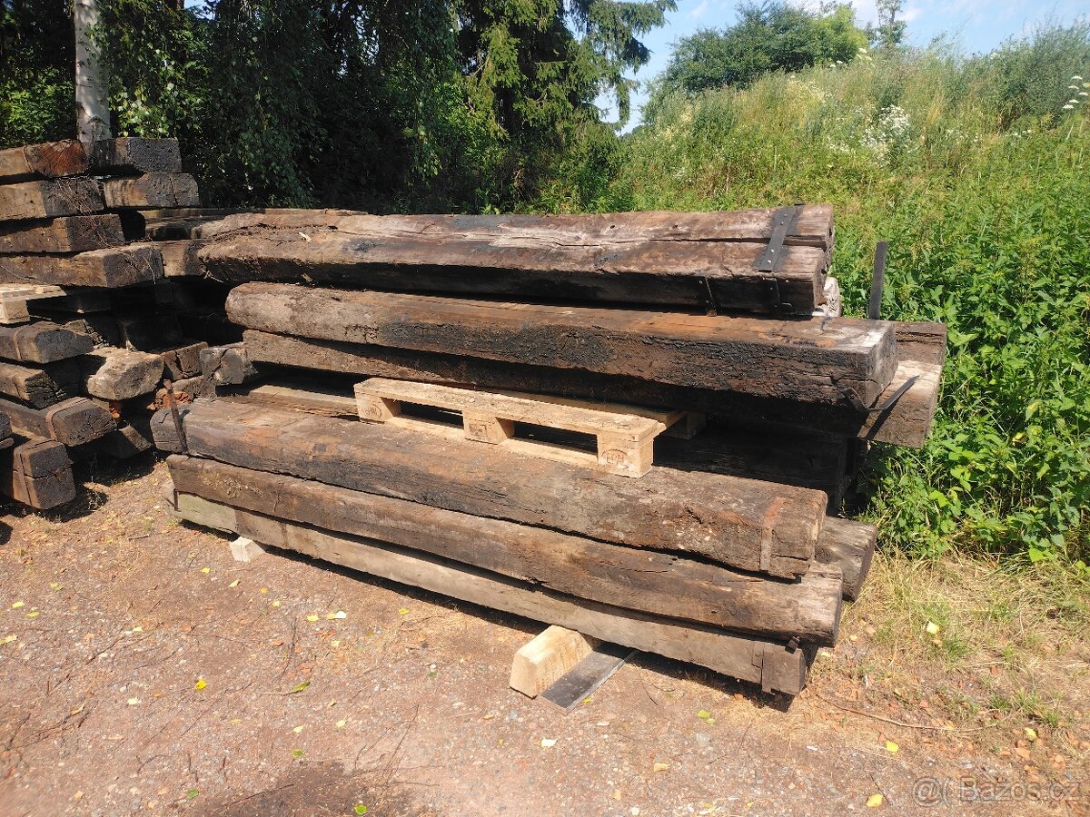 Dřevěné železniční pražce