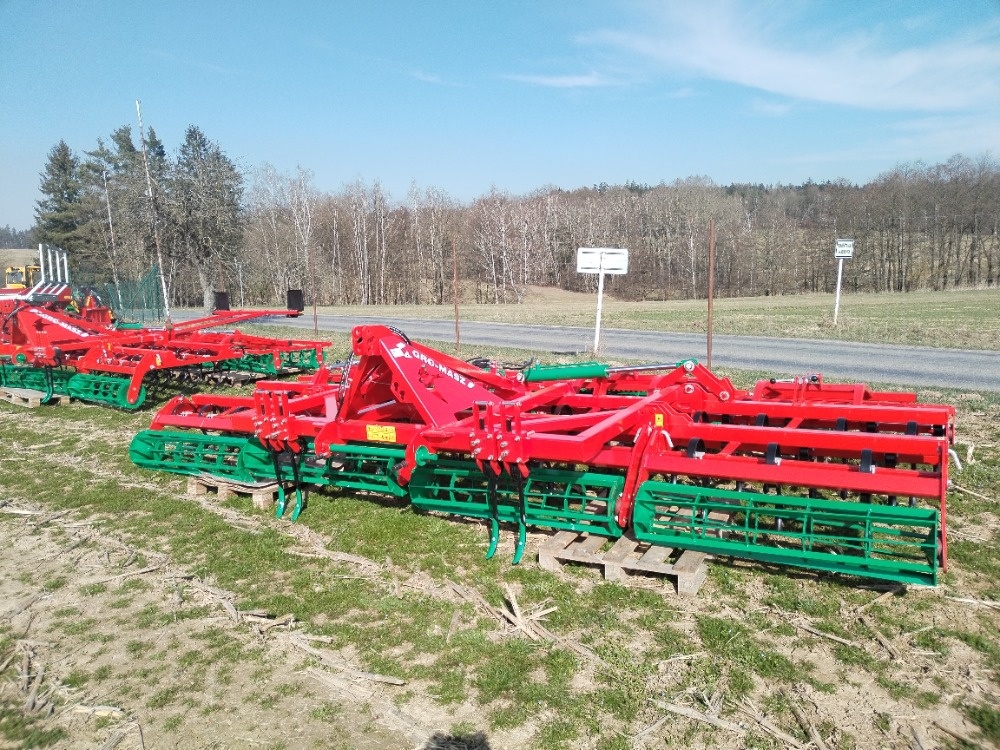 Kultivátor 5,6m AGRO-MASZ