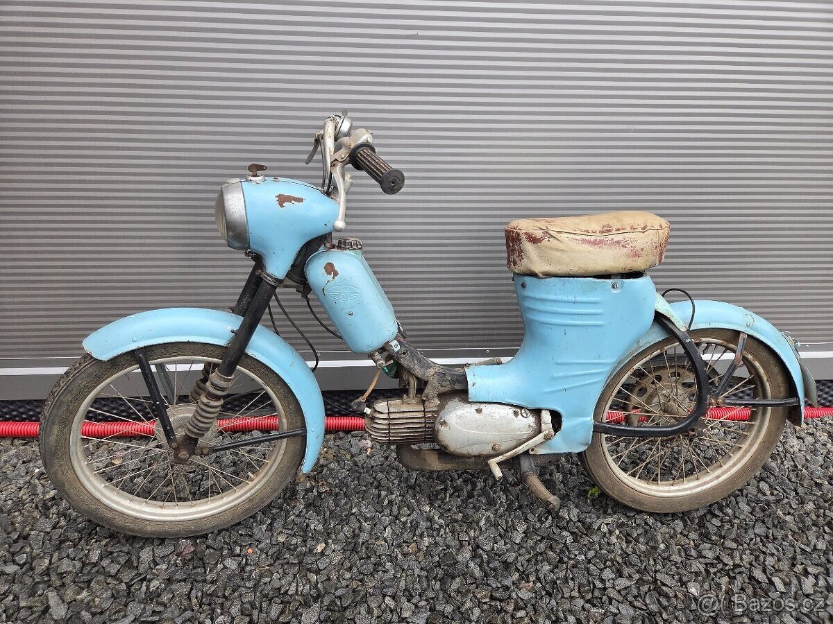 Jawa 50 typ 550 pařez