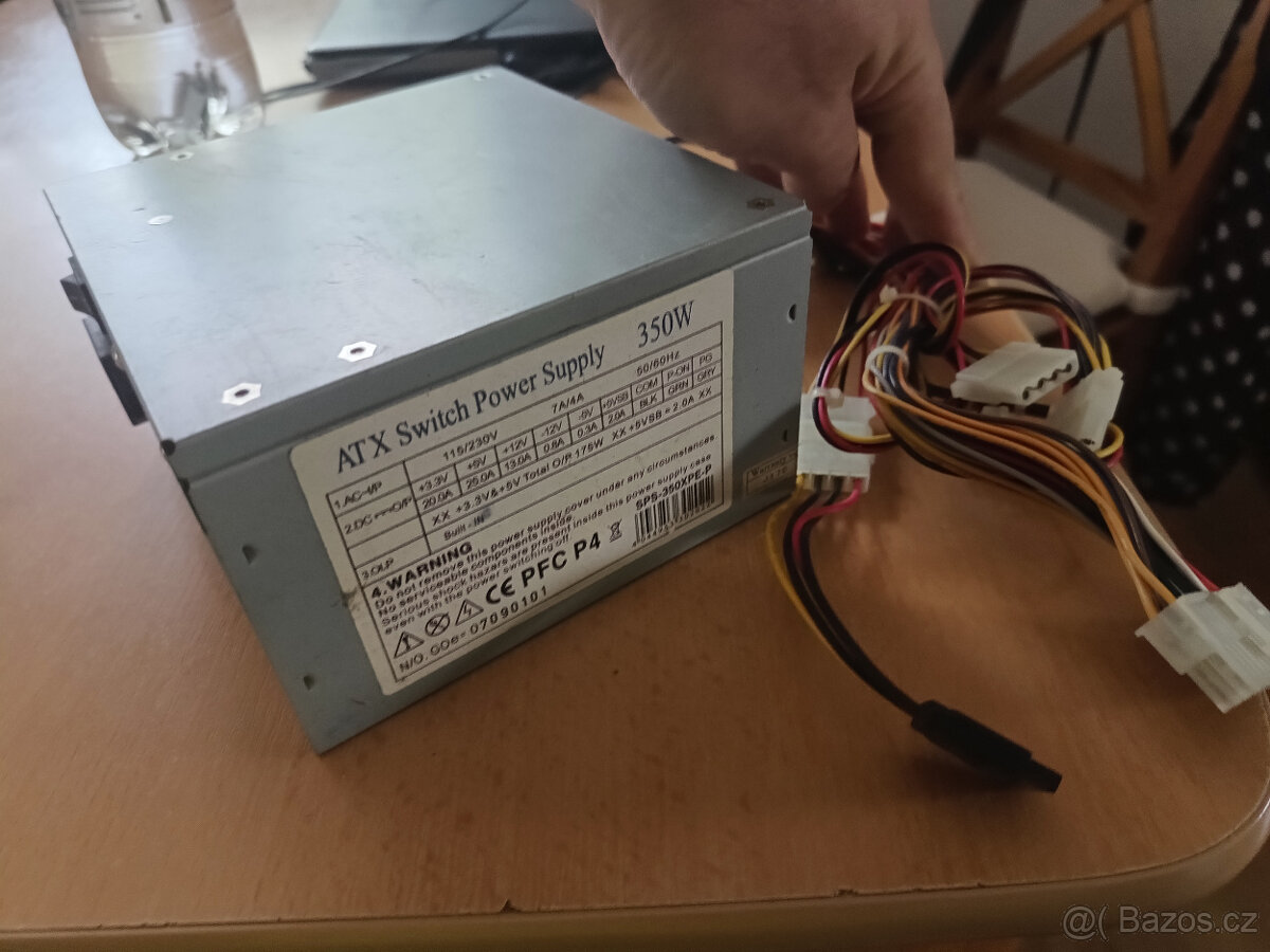 Počítačový napájecí zdroj 350W