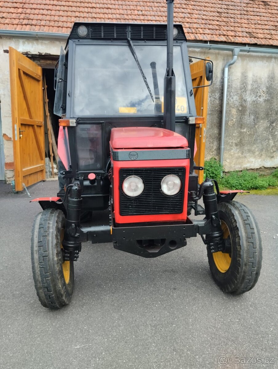 Traktor Zetor 6211