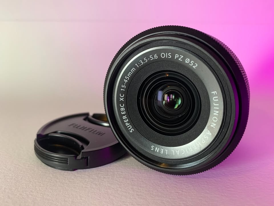 Fujifilm XC 15-45 mm f/3,5-5,6 OIS PZ černý