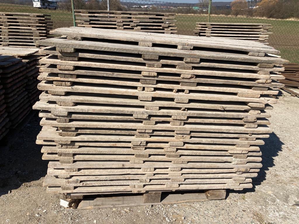 palivové dřívi, stavební podlážky, podlážky na lešeni