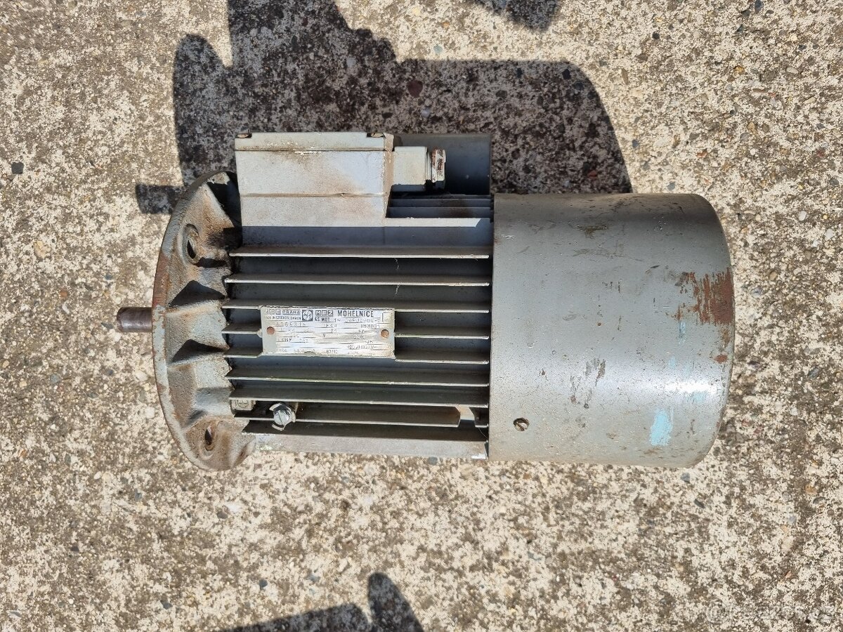 Motor ze sekačky 1,1 kW MEZ MOHELNICE