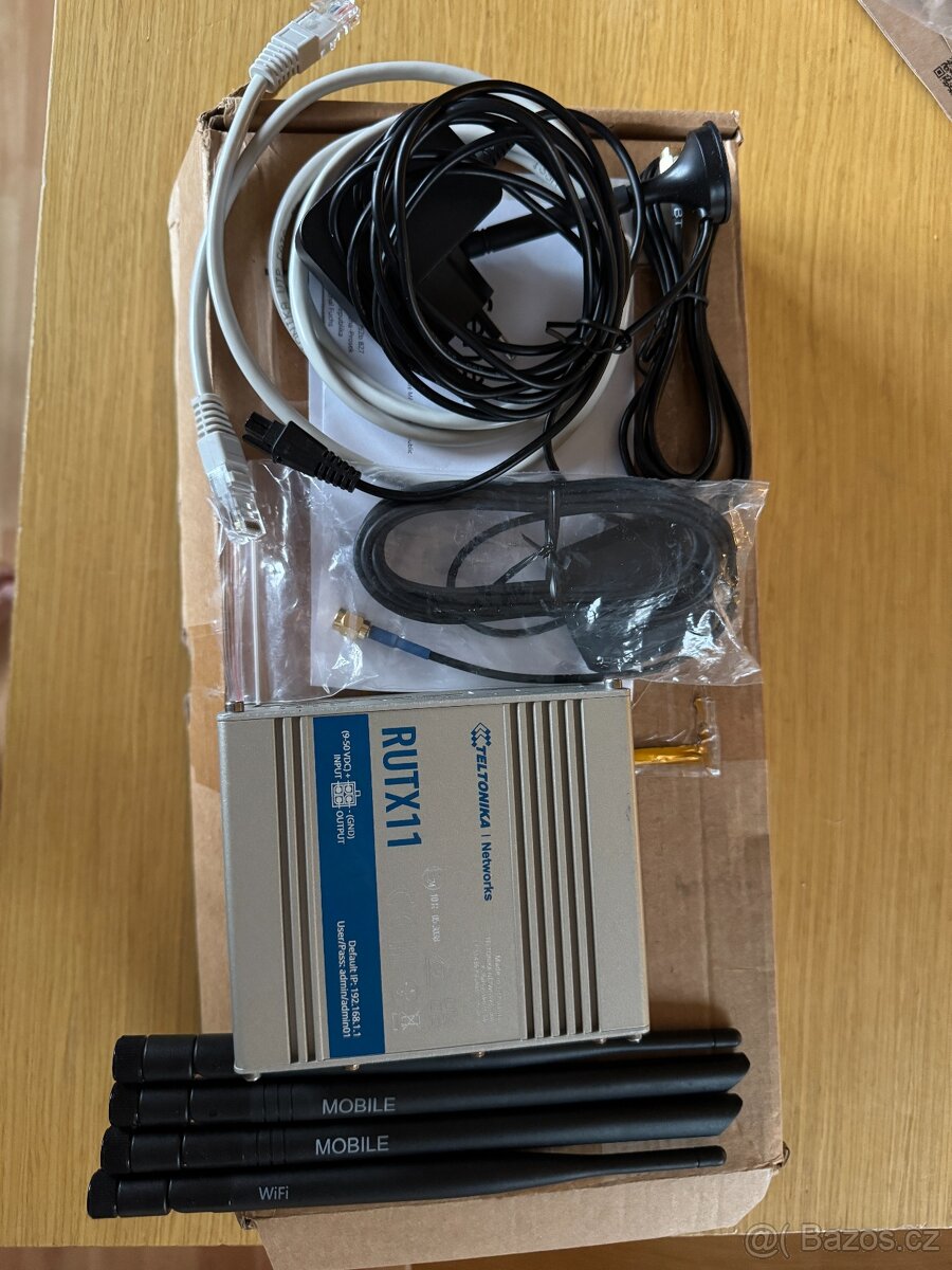 Teltonika RUTX11 LTE CAT6 router