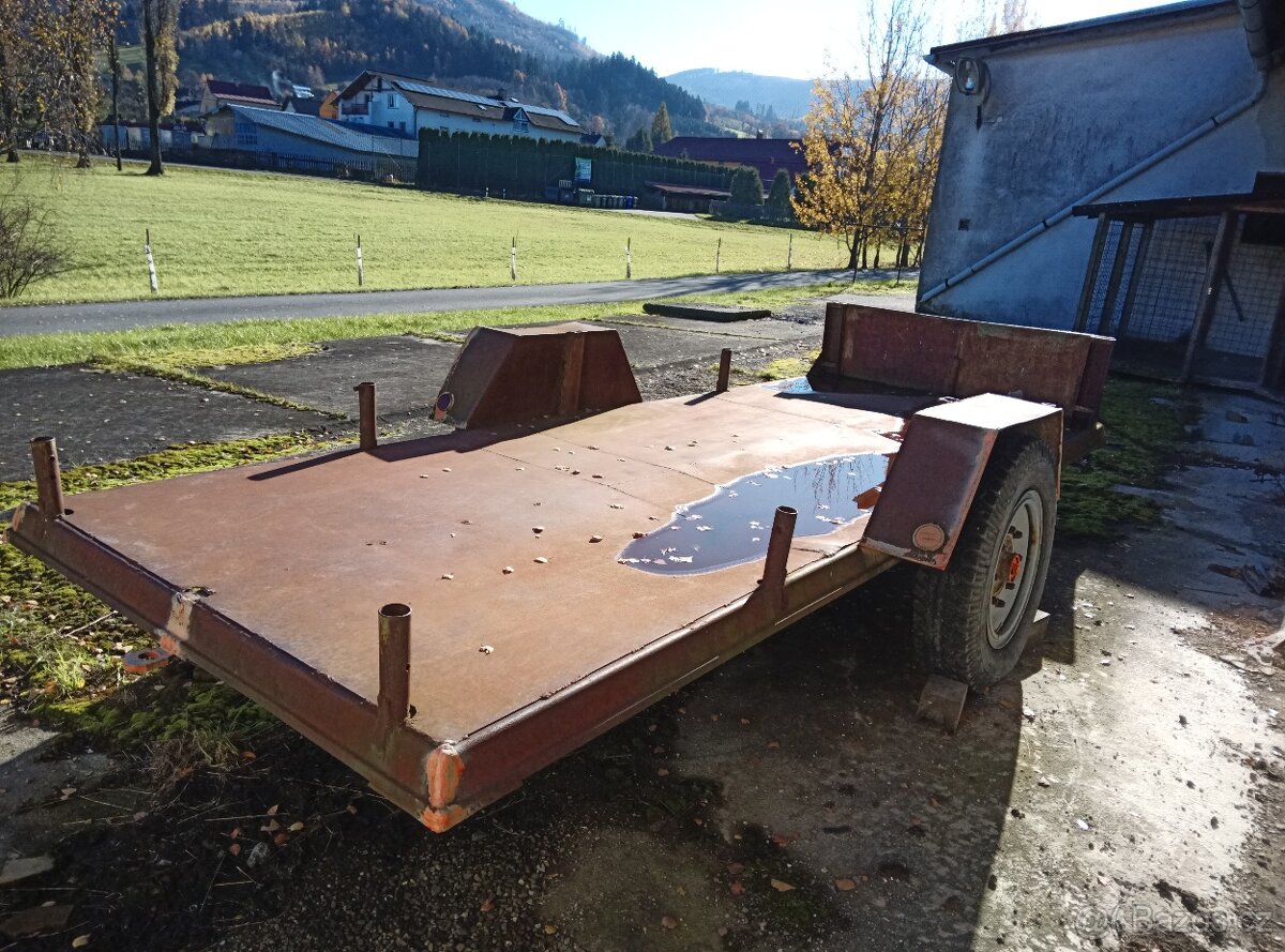 Přívěs za traktor
