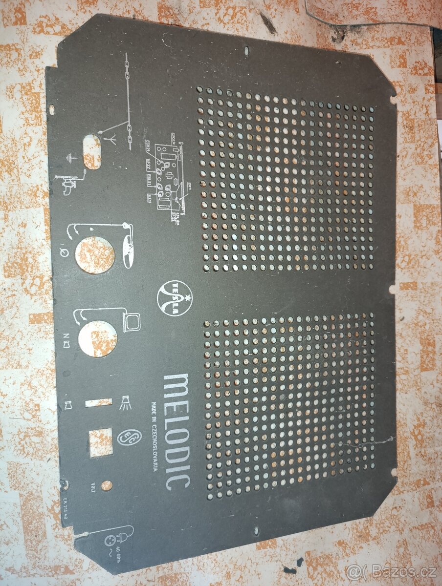 zadní kryty na historická radia