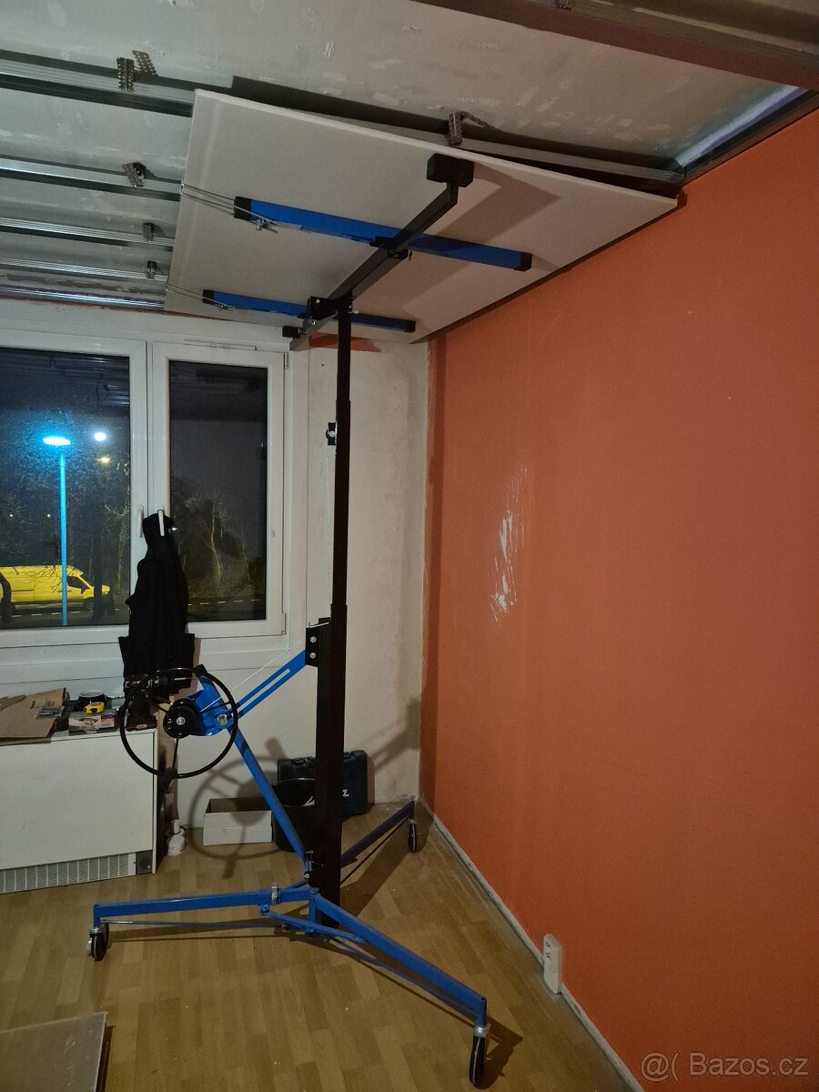 Zvedák OSB a SDK desek- pronájem