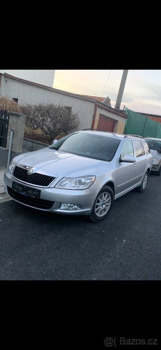 Prodej Škoda Oktavia 1,6 Ambiente Combi