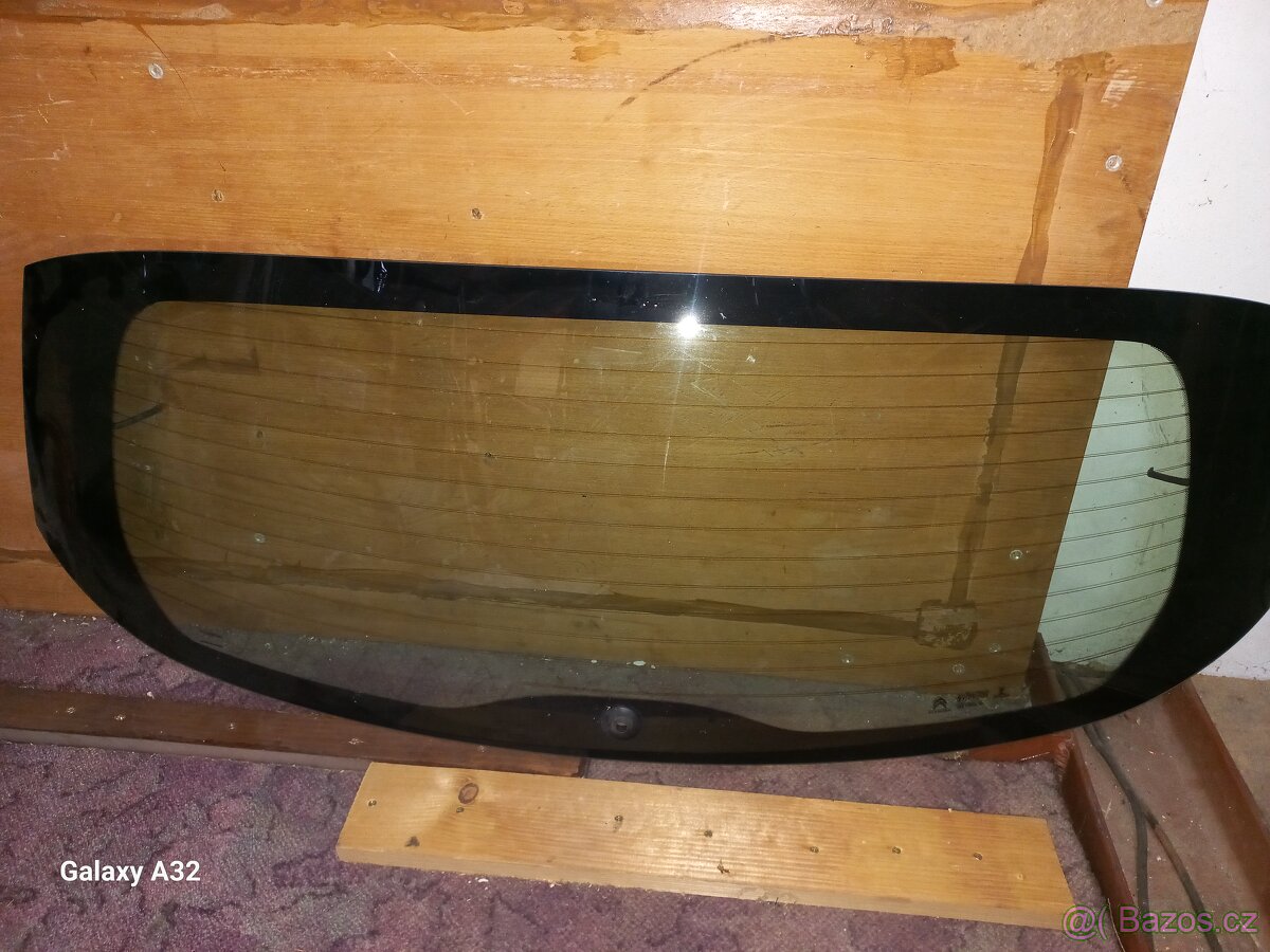 Citroën C3  III zadní sklo