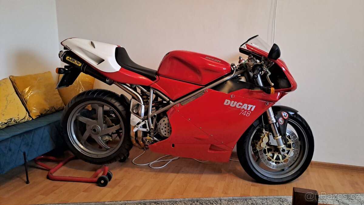 Prodám DUCATI 748