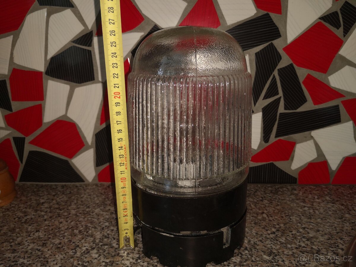 Tovární světlo, lampa