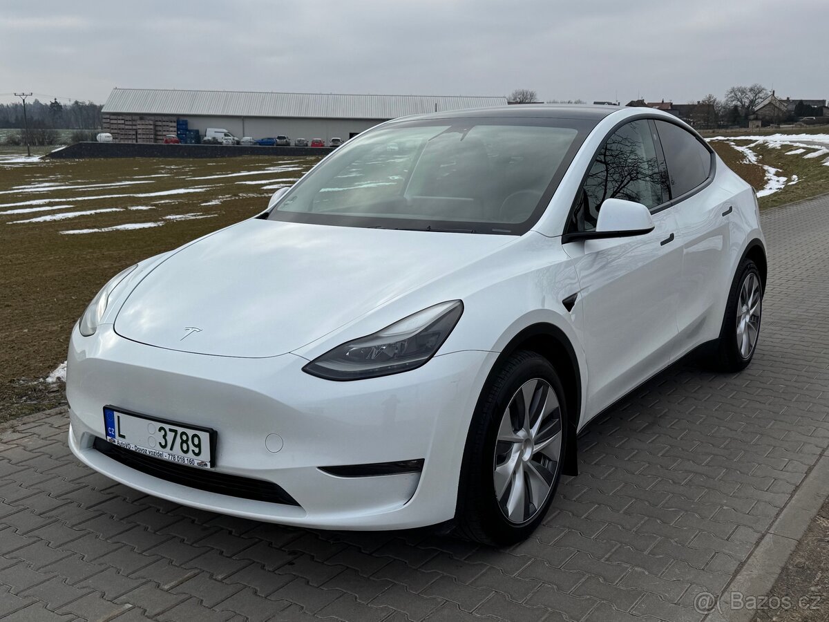 Tesla Y 2023 / Long Range AWD / 1.majitel / DPH / AMD RYZEN