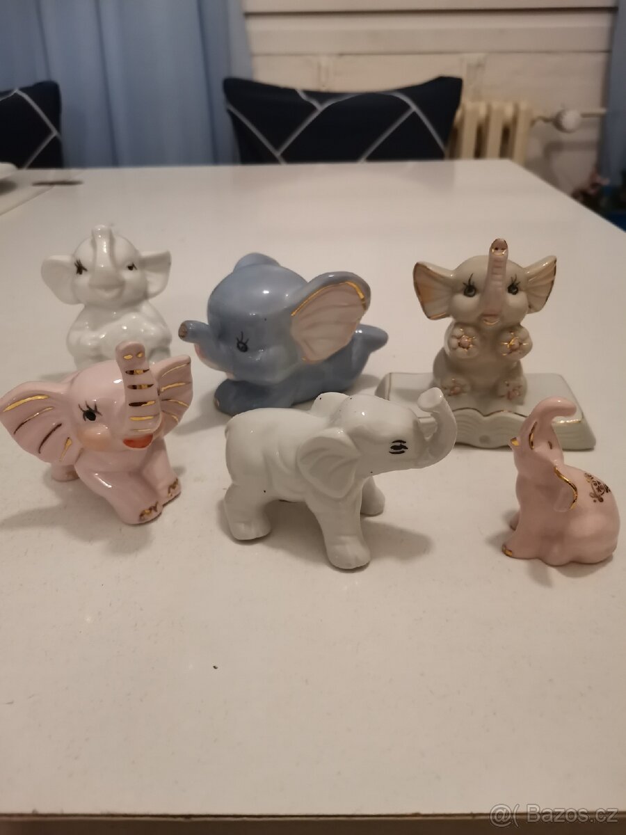 Sbírka porcelánových slonů