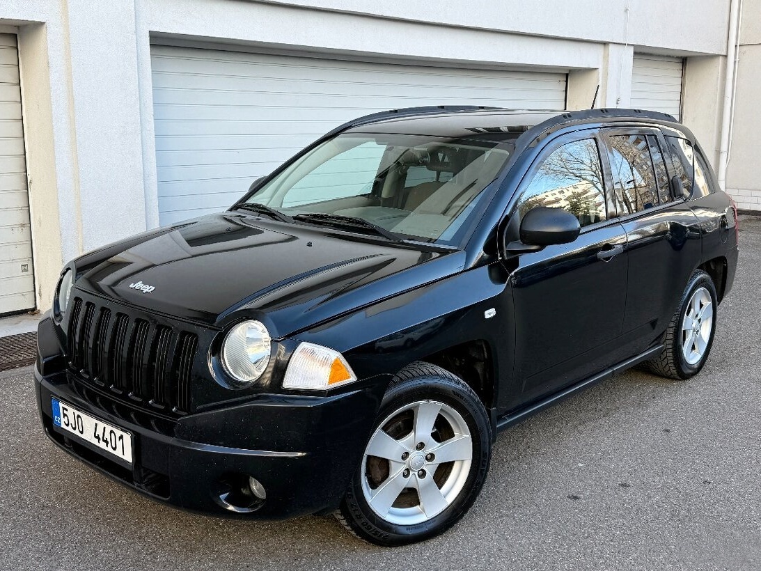 JEEP COMPASS 2.0 CRD 4x4 man.6 rychl, klima, tažné, nová STK