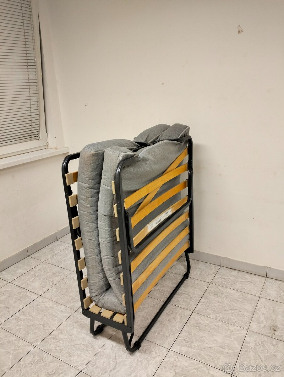 Skládací postel Ikea 90x200 cm .
