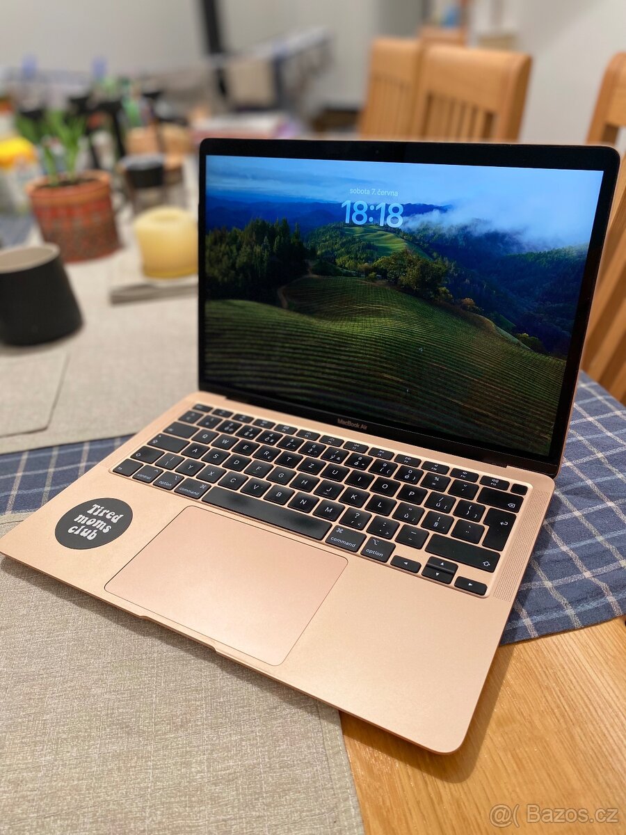 Apple MacBook Air 13" (M1, 2020)