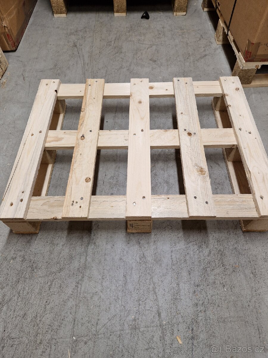 Nevratné pulpaleta ewp 80x60 cm , použité