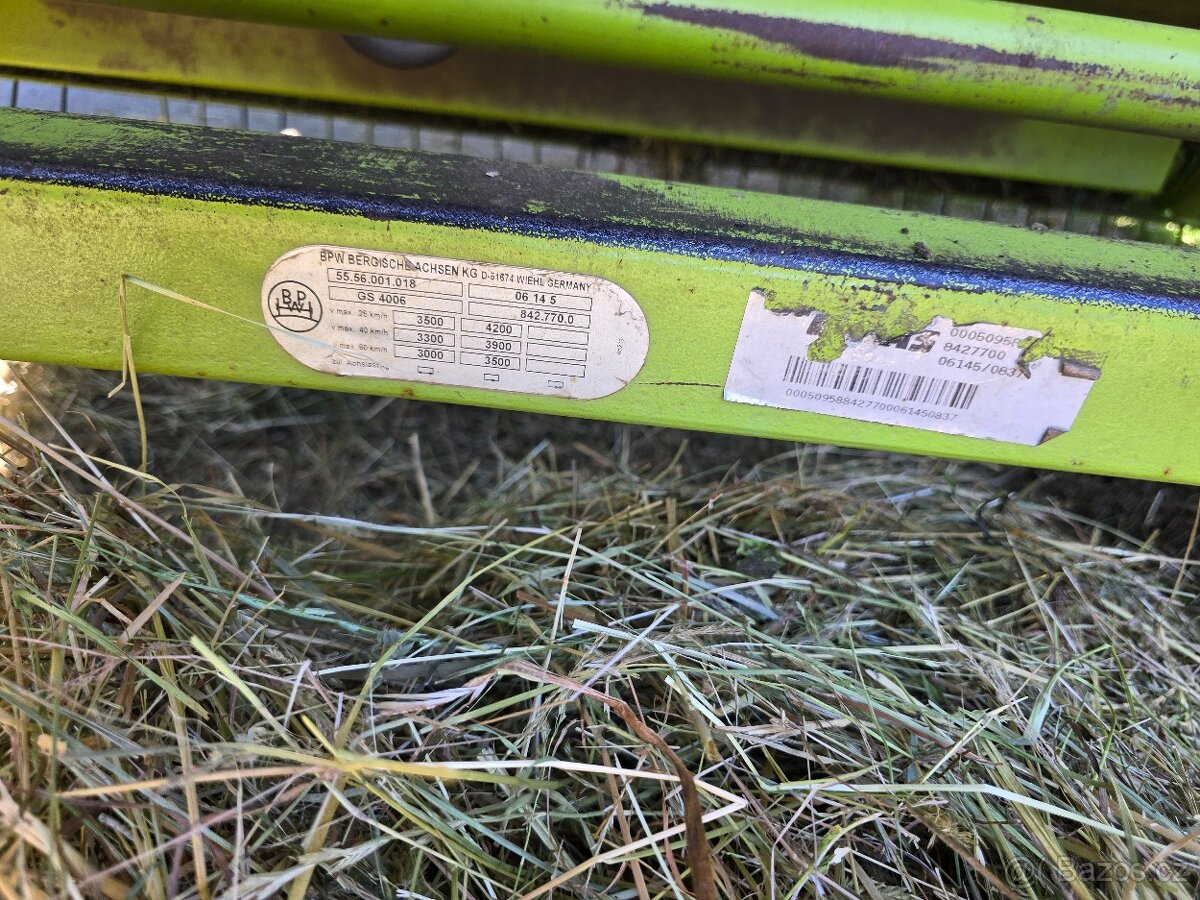 Lis na kulaté balíky CLAAS VAriant 280