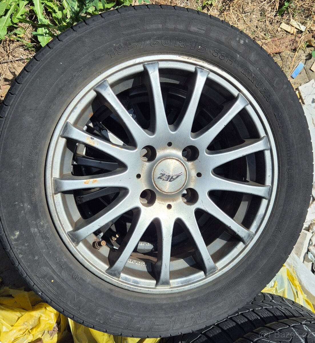 Pneumatiky z Ford Mondeo II