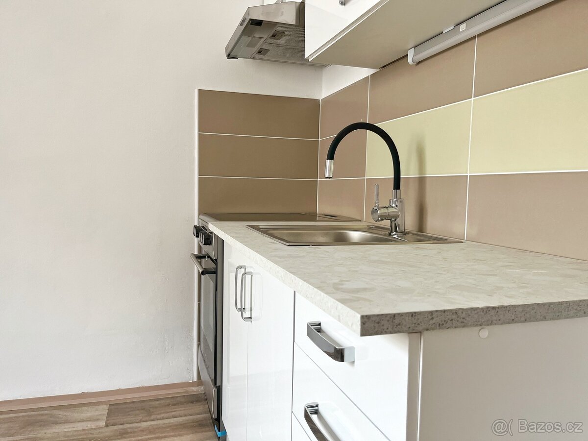 Pronájem byty 1+kk, 44 m2 - Dolní Poustevna, ev.č. 00674