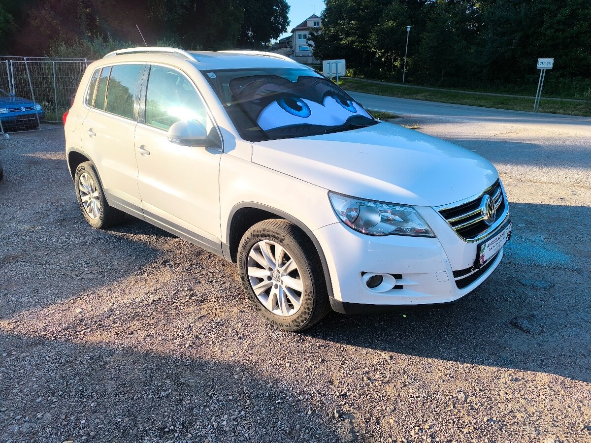 Volkswagen Tiguan, 2,0TDI 103KW,4X4,MAN,KRÁSNÝ