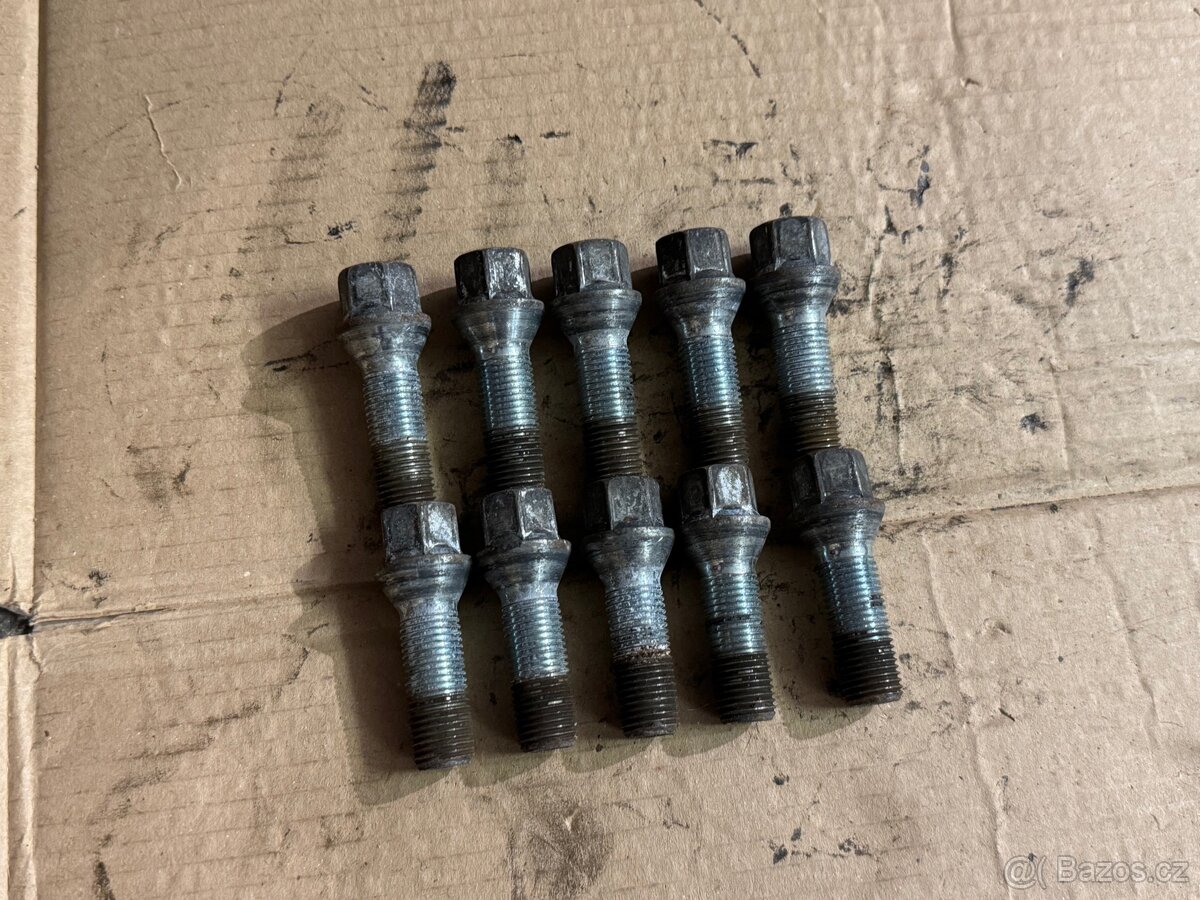 Dlouhé šrouby kol VAG – Audi/VW/Seat/Škoda, 10 ks (pro 1 cm)
