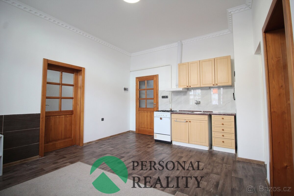 Pronájem bytu 2+1 59 m², Karlovy Vary - Rybáře, ev.č. 02677