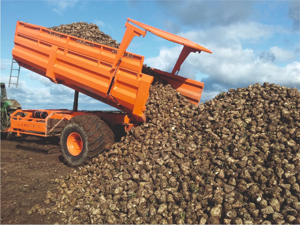 Návěs pro cukrovou řepu LAUMETRIS PTL-24C