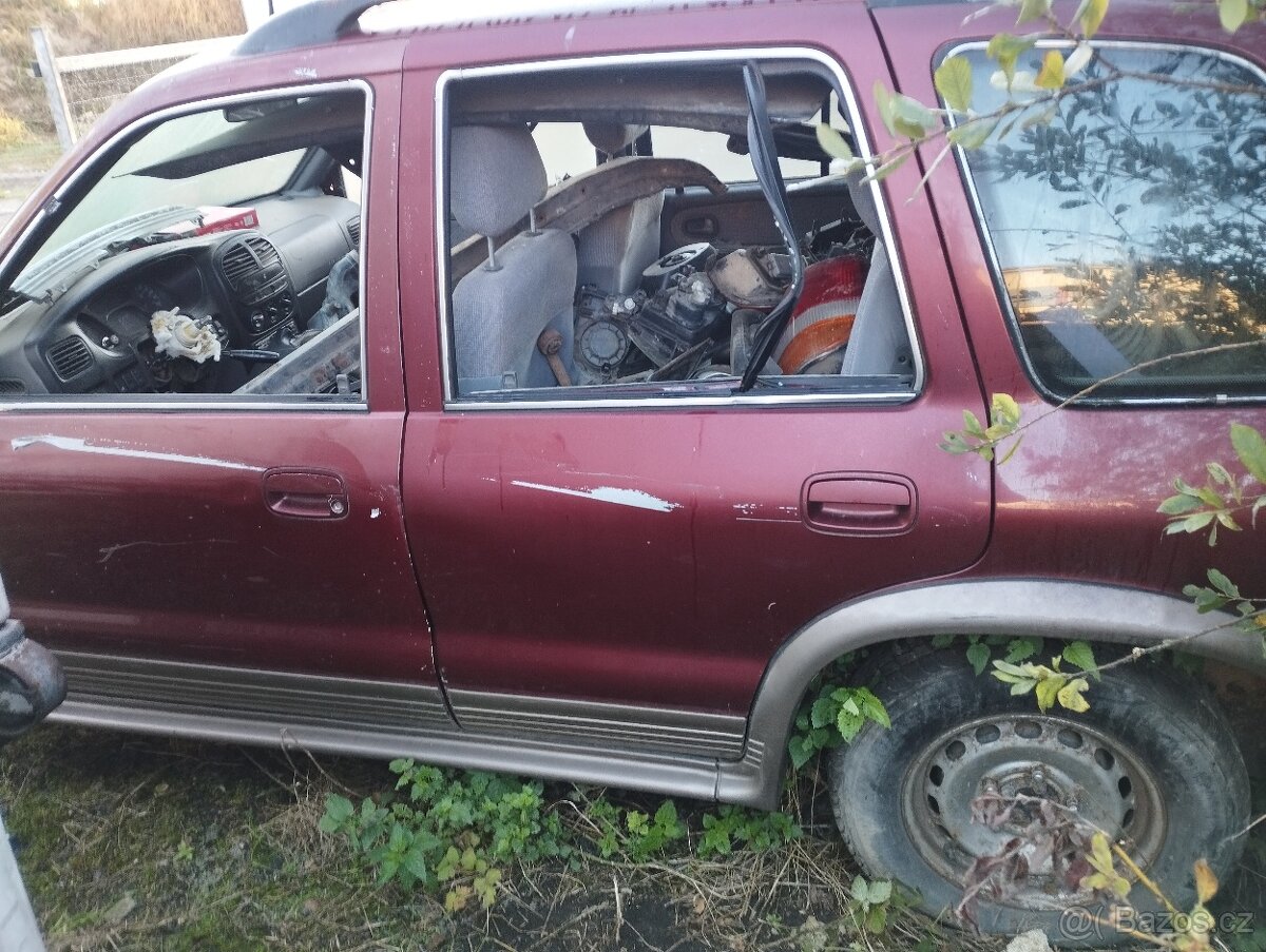 Kia Sportage 2.0 94 kw na díly