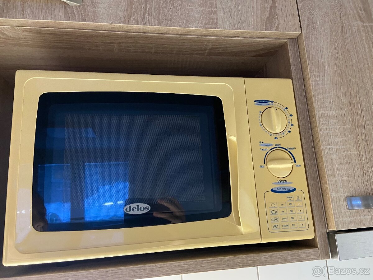 Mikrovlnka delos