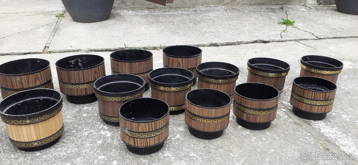 OBALY NA KVĚTINÁČE