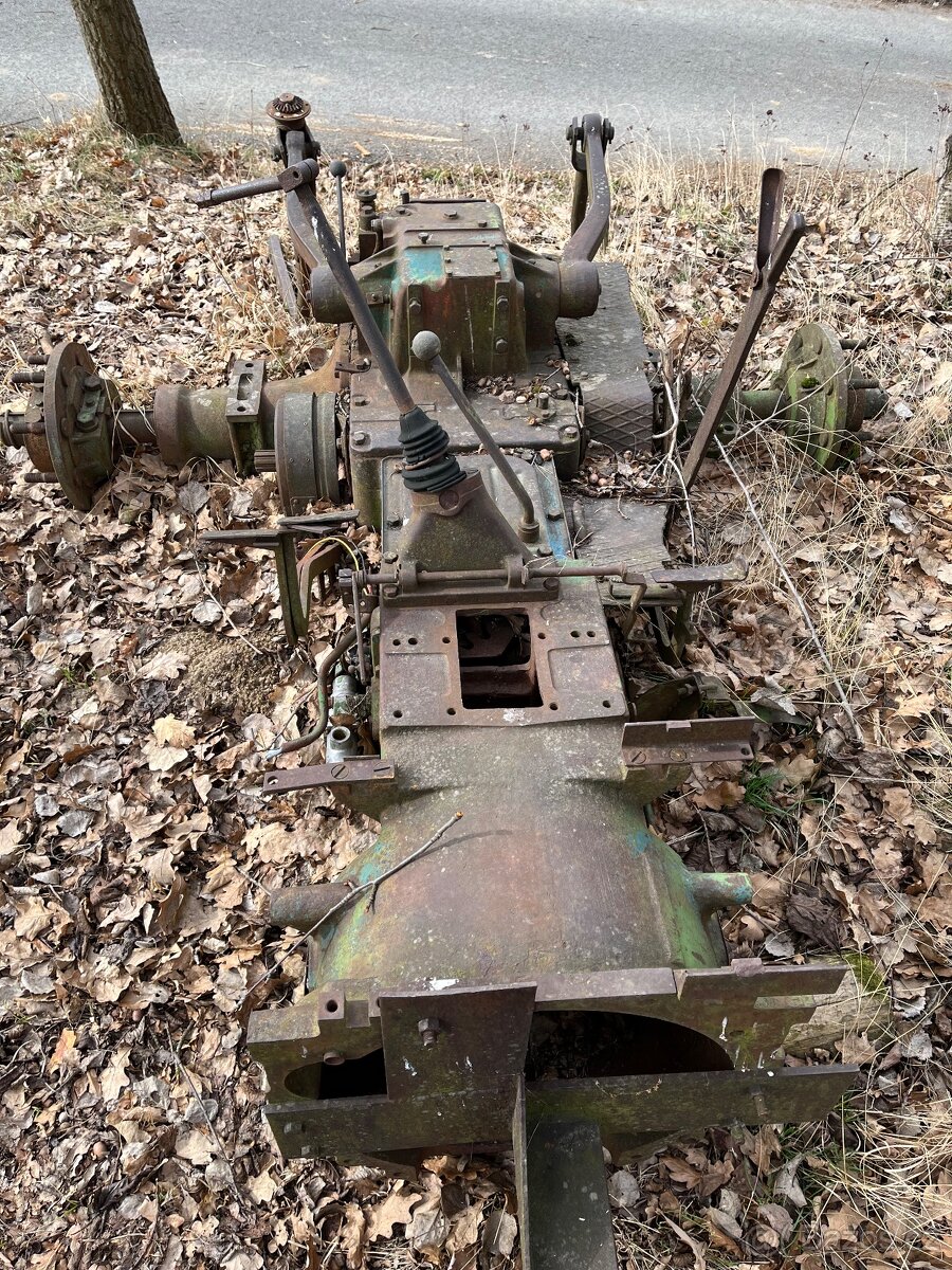 Zetor 50 Super zadní část