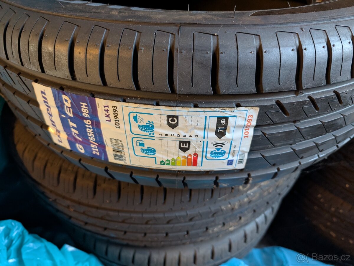 215/65R16 98H Laufenn letní 1ks