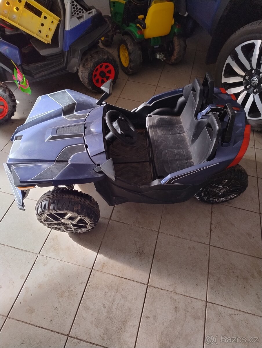 Dětské elektrické auto 4x4