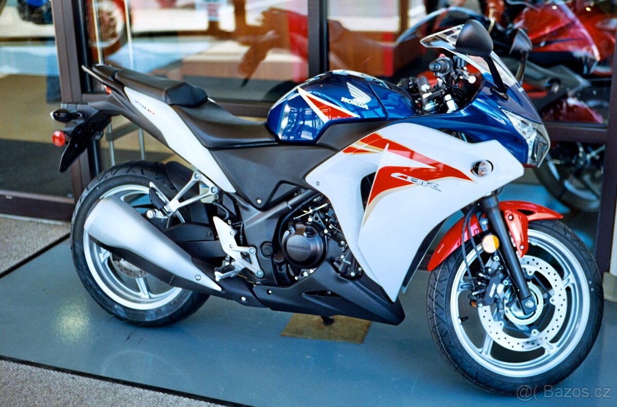 Honda cbr 250r