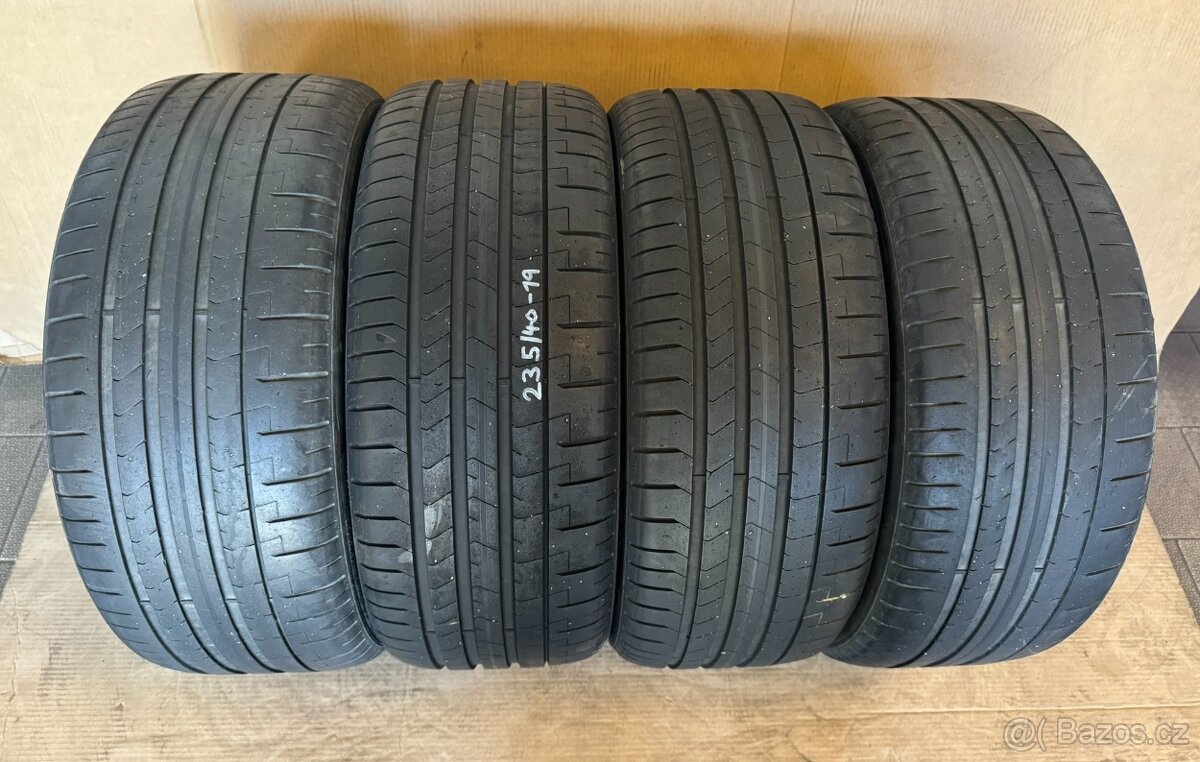 letní pneu 235/40-19 Pirelli PZero