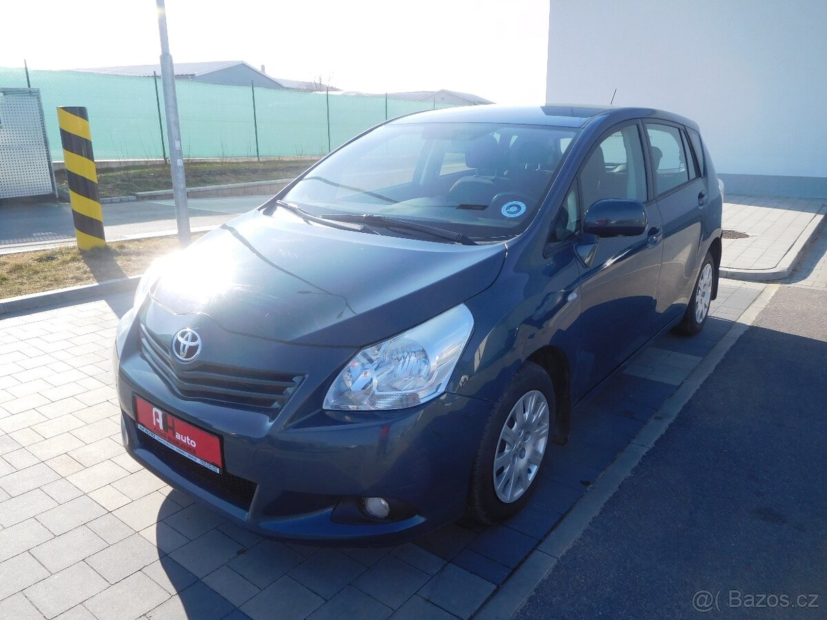 Toyota VERSO 2.0 D-4D, 93 kW, Aut. Klima, 7. Míst