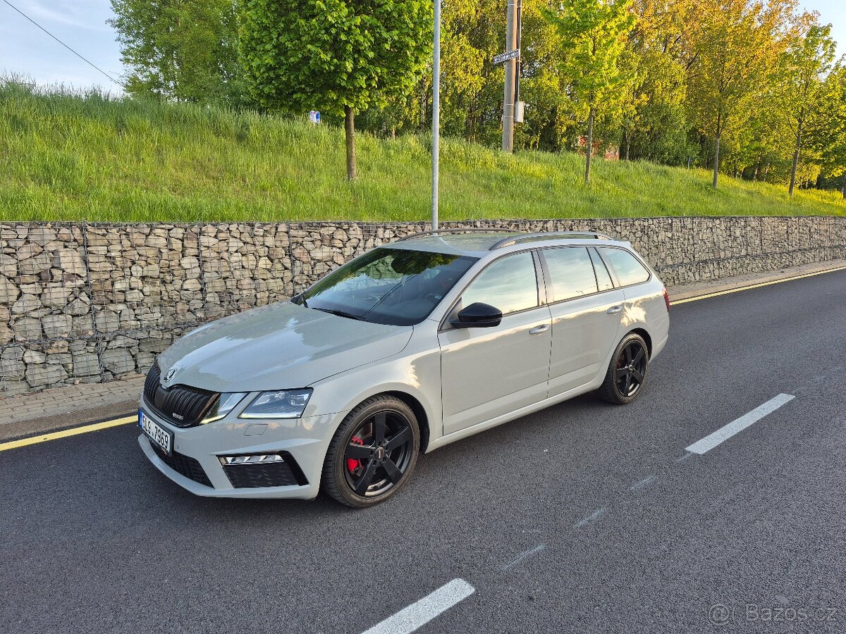 Škoda Octavia RS 2.0tdi DSG, Tažné, Webasto